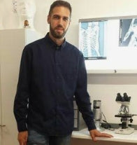 <em>Alejandro G.</em>